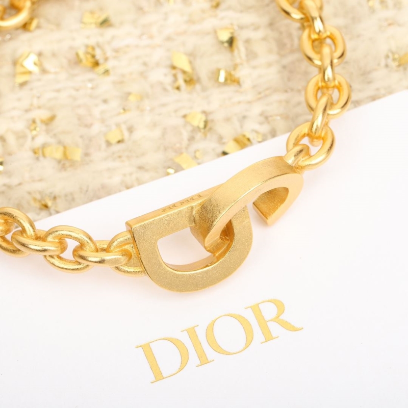 chr1st1an D10r earrings